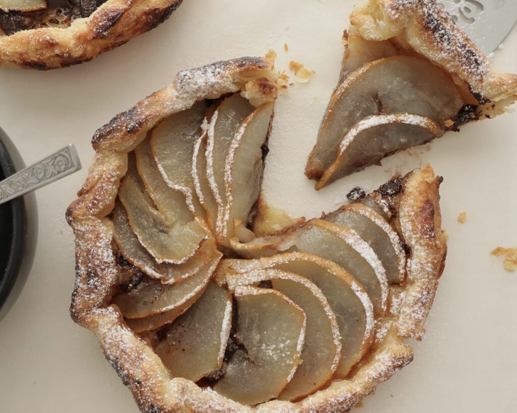 One mini Chocolate and pear galette